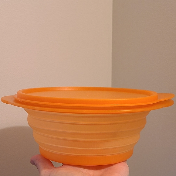 2 Tupperware 5453A Flat Out bowl - Picture 3 of 9